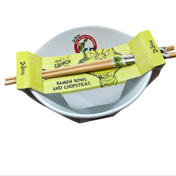 The Grinch Dr. Seuss Ramen Bowl And Chopsticks Set 65th Anniversary 17oz. - Picture 3 of 8